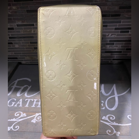 Louis Vuitton Green Vernis Monogram Tote - Picture 7 of 16